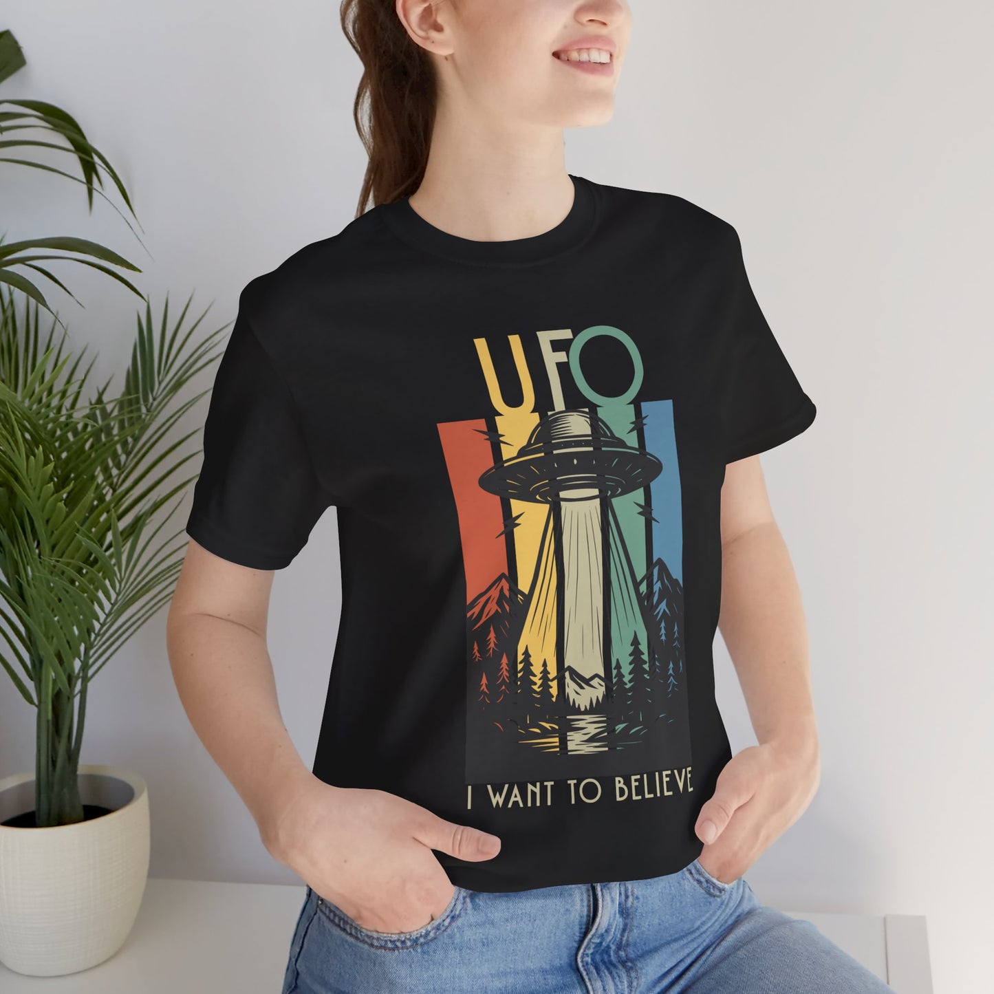 UFO I Want to Believe Graphic Tee, Unisex T-Shirt, Alien Shirt, Space Lover Gift, Retro Style Tee, Fun Casual Wear