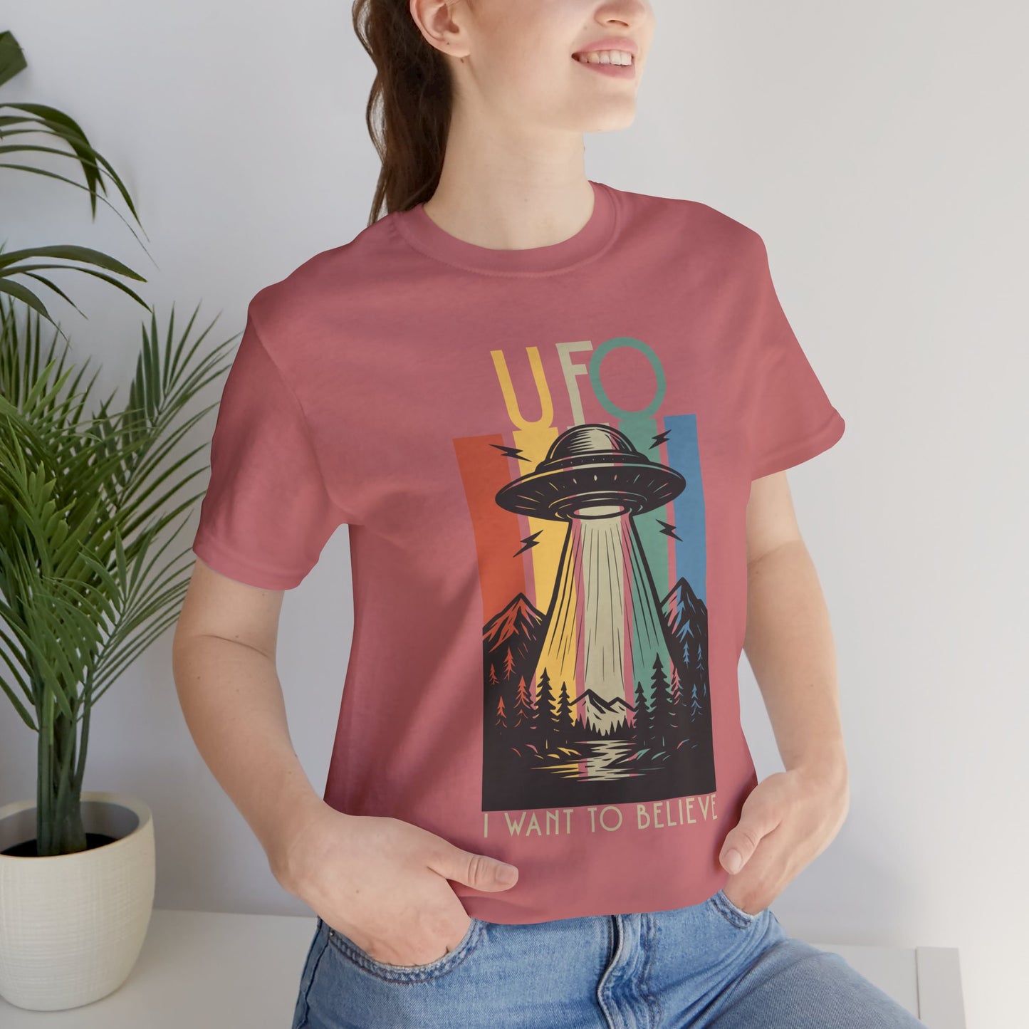 UFO I Want to Believe Graphic Tee, Unisex T-Shirt, Alien Shirt, Space Lover Gift, Retro Style Tee, Fun Casual Wear