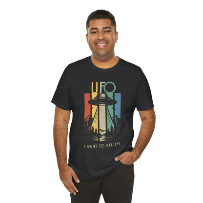 UFO I Want to Believe Graphic Tee, Unisex T-Shirt, Alien Shirt, Space Lover Gift, Retro Style Tee, Fun Casual Wear