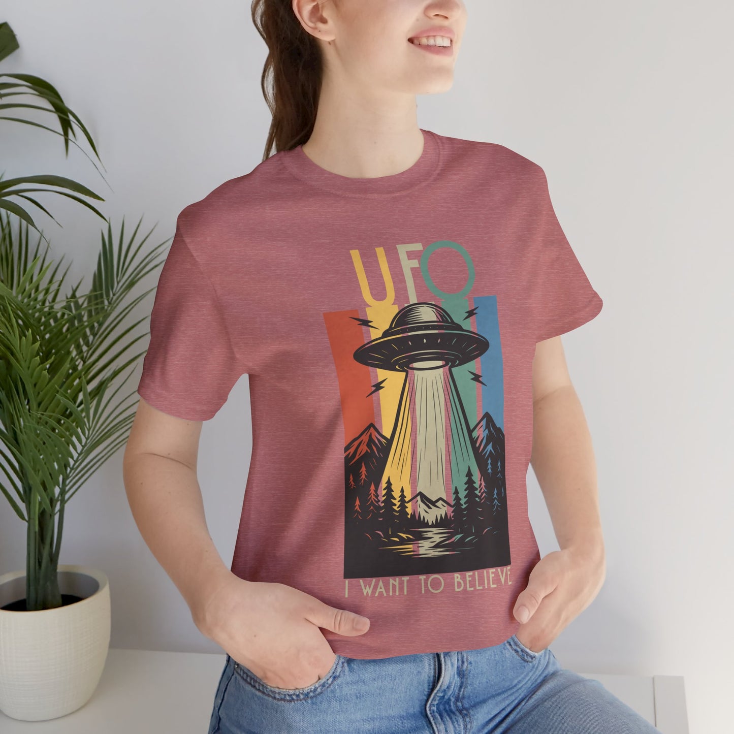 UFO I Want to Believe Graphic Tee, Unisex T-Shirt, Alien Shirt, Space Lover Gift, Retro Style Tee, Fun Casual Wear