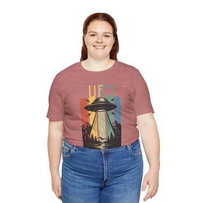 UFO I Want to Believe Graphic Tee, Unisex T-Shirt, Alien Shirt, Space Lover Gift, Retro Style Tee, Fun Casual Wear