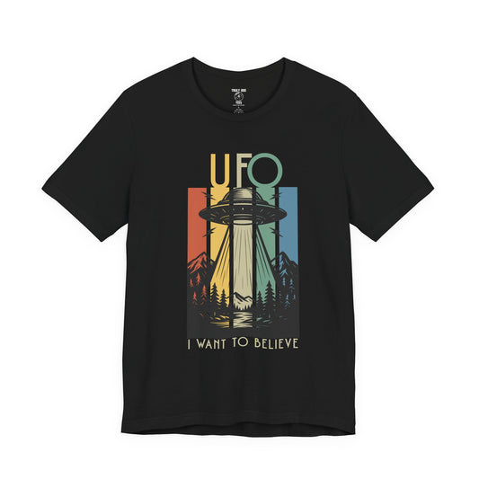 UFO I Want to Believe Graphic Tee, Unisex T-Shirt, Alien Shirt, Space Lover Gift, Retro Style Tee, Fun Casual Wear